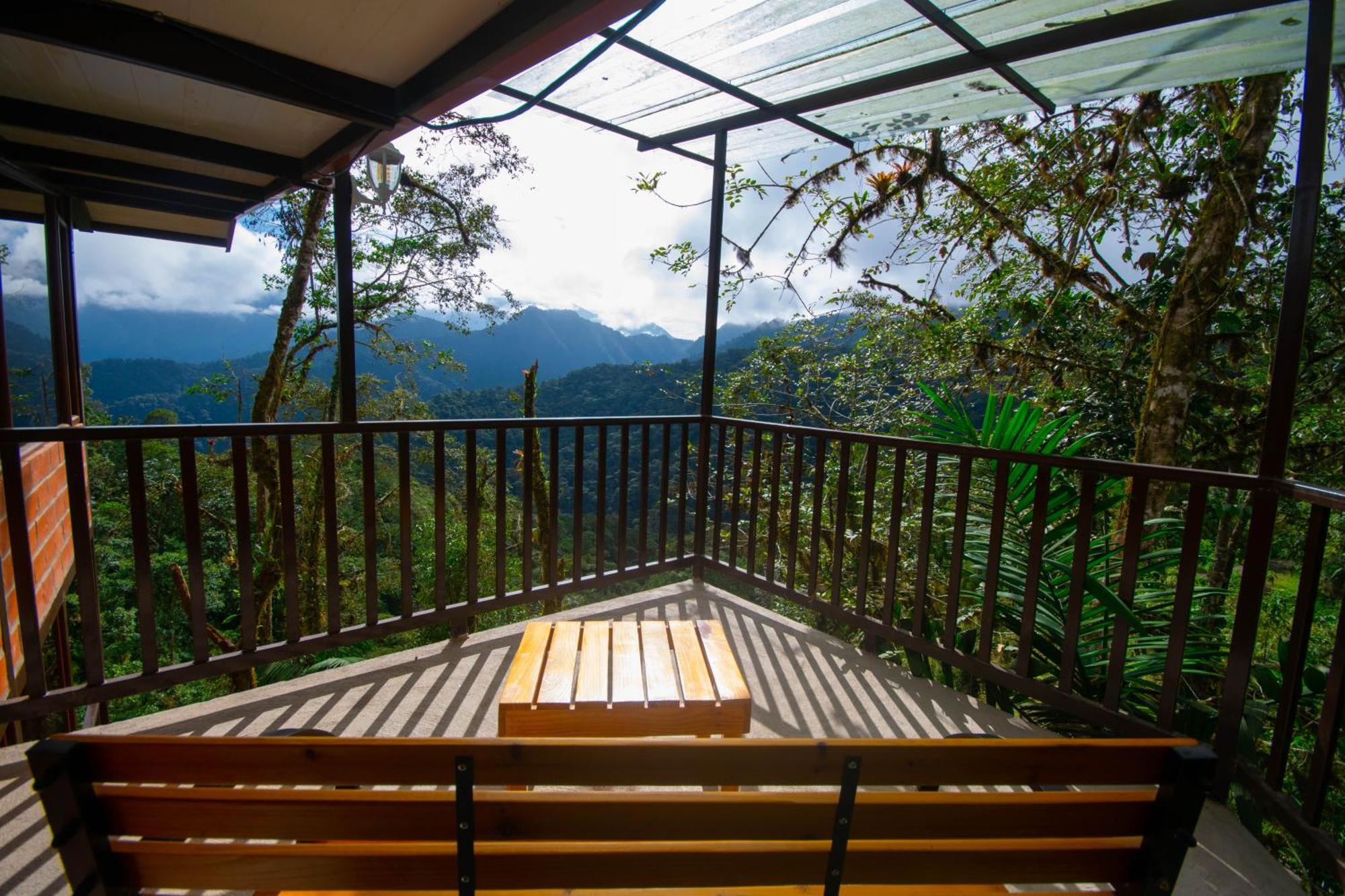 Bellavista Cloud Forest Lodge & Private Protected Area Tandayapa エクステリア 写真