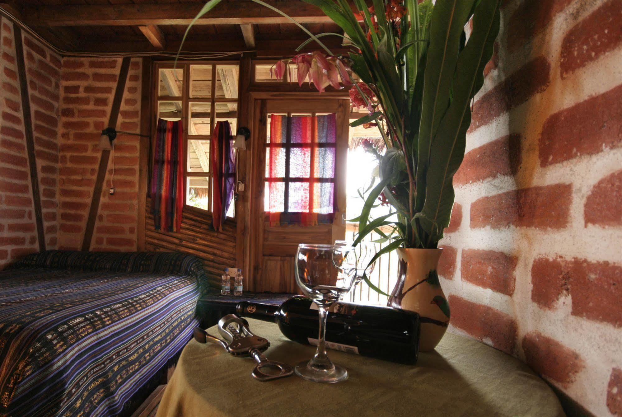 Bellavista Cloud Forest Lodge & Private Protected Area Tandayapa エクステリア 写真