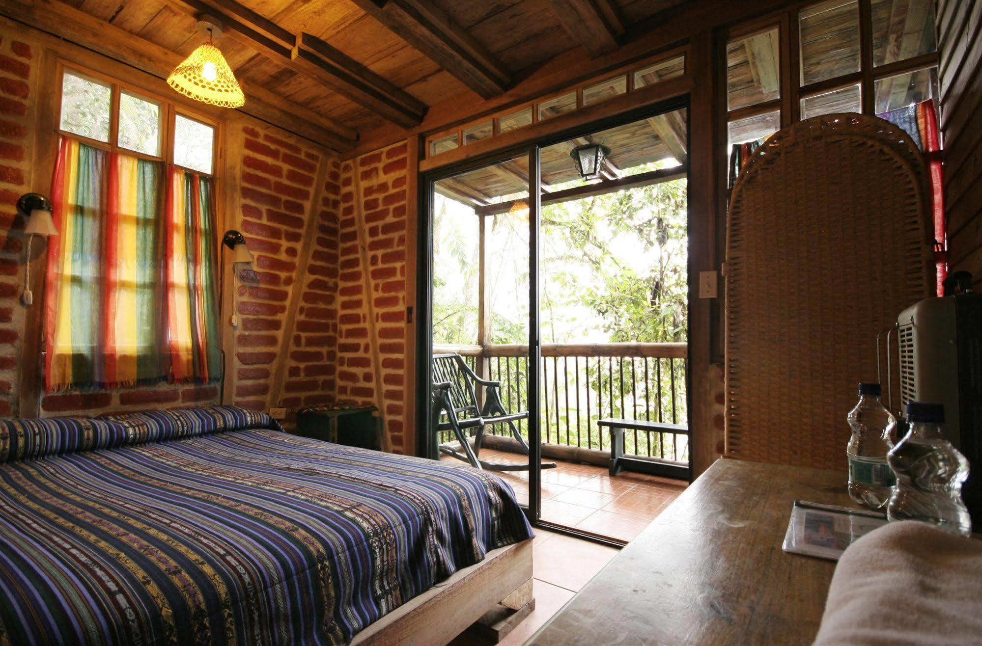 Bellavista Cloud Forest Lodge & Private Protected Area Tandayapa エクステリア 写真